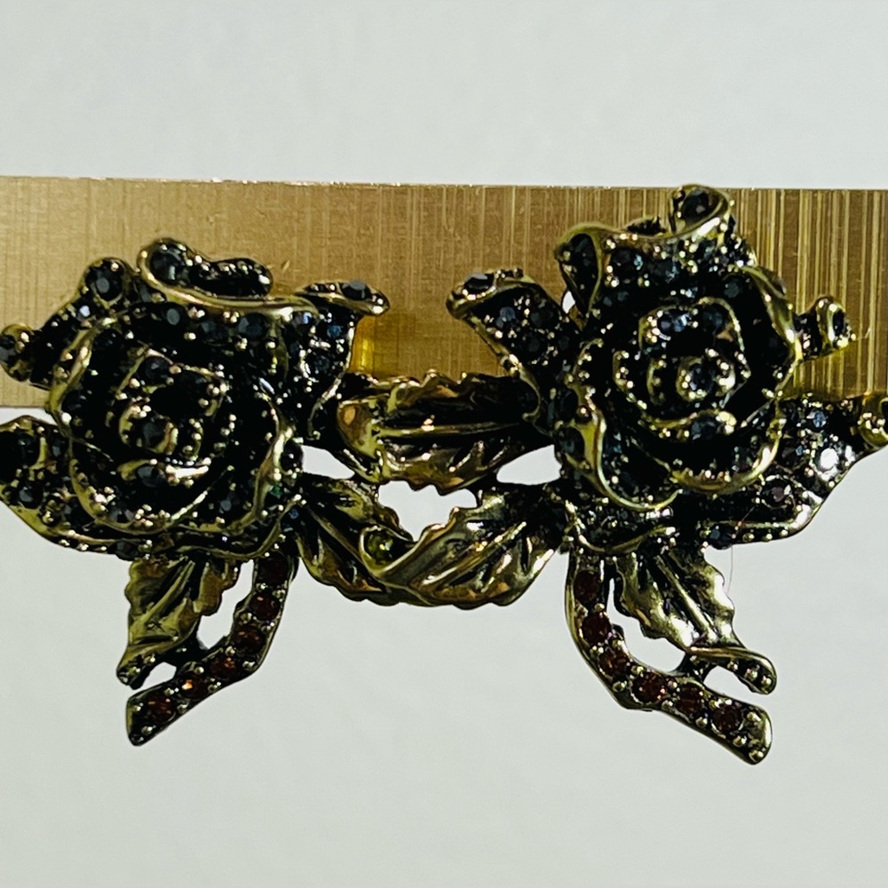 Heidi Daus 🆕 Rose Elegance Dimensional omega Earrings black crystals